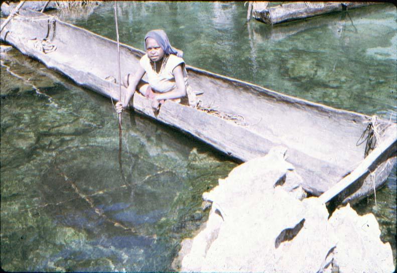 BD/37/132 - 
canoes Wissel Lakes 1
