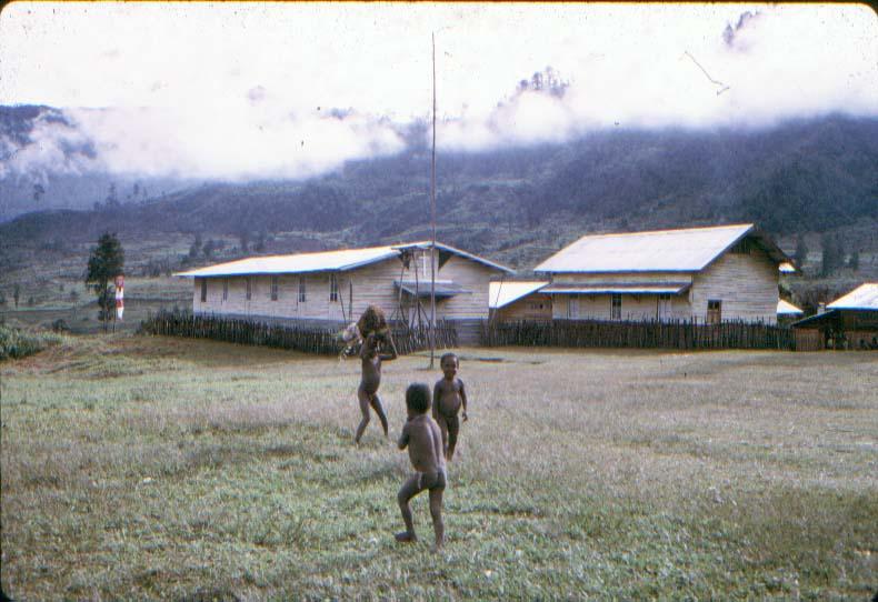 BD/37/171 - 
Mission Station Ilaga 2
