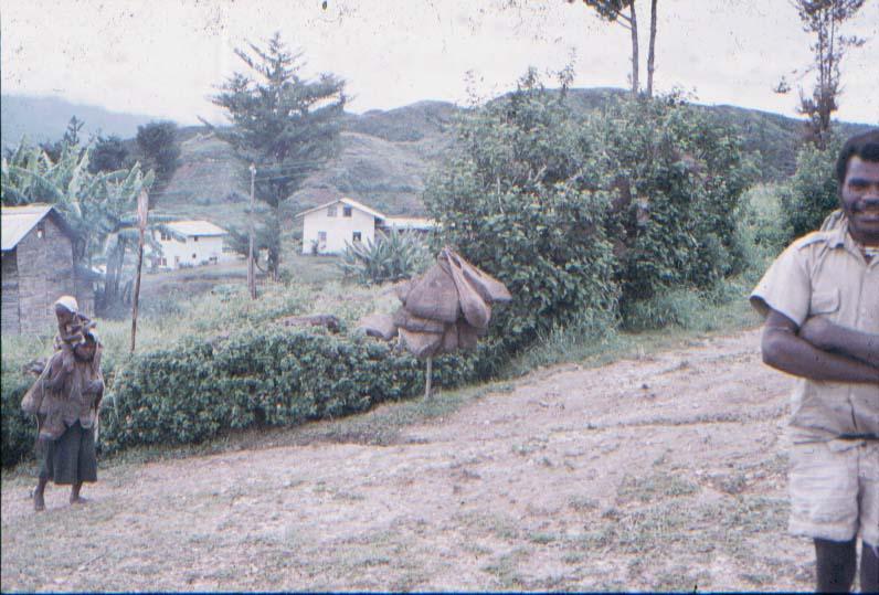 BD/37/177 -
church attendance in Enarotali area