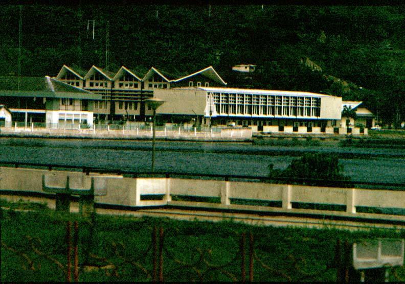 BD/37/270 - 
Gebouw van de volksvertegenwoordiging
