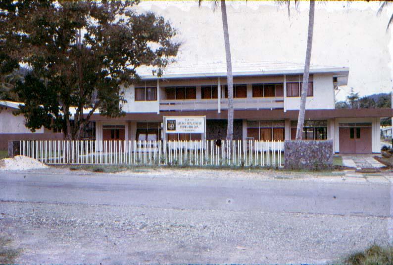 BD/37/288 - 
Regeringsgebouw in Abepura
