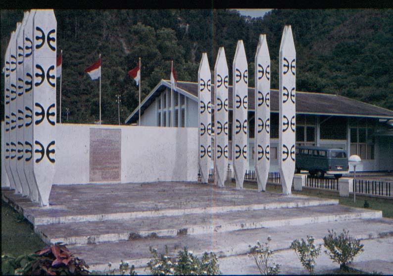 BD/37/75 - 
Assembly in Jayapura
