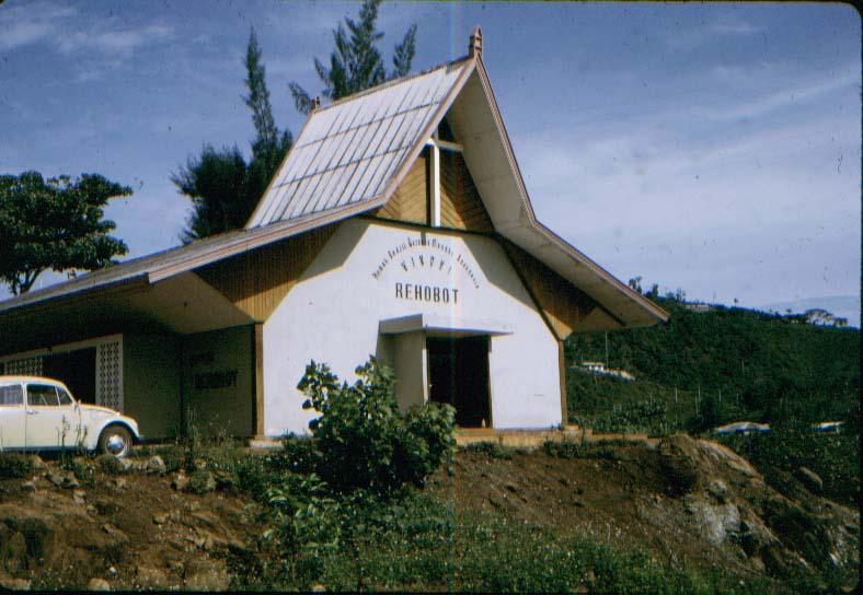 BD/37/91 - 
Protestant church in Jayapura 2
