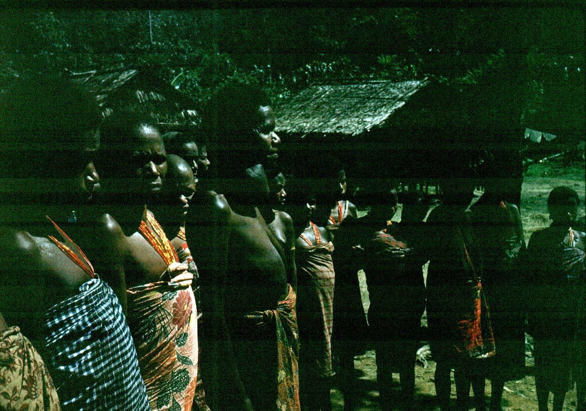 BD/24/42 -
Women with goiter