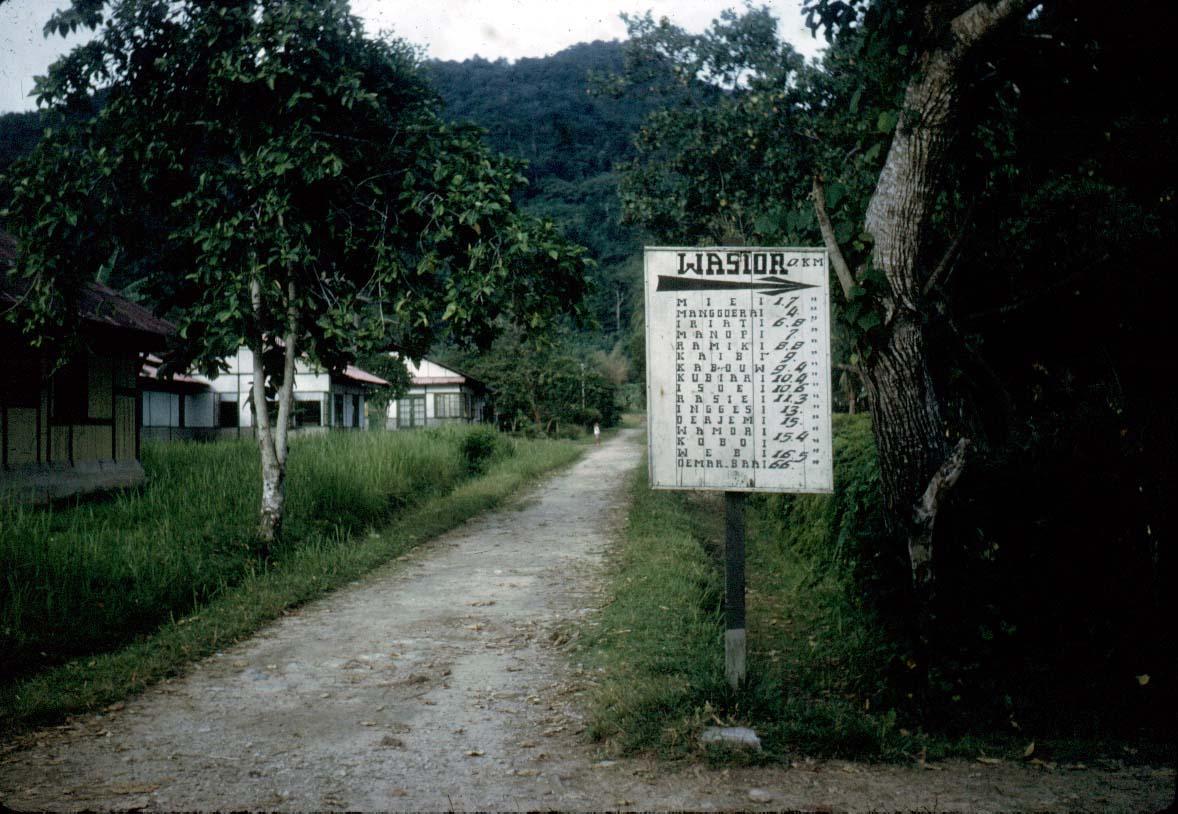 BD/24/49 - 
Entering Wasior, main settlement of the Wandammen peninsula
