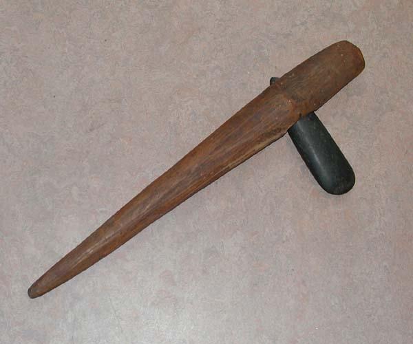 EA/41/40 - 
axe

