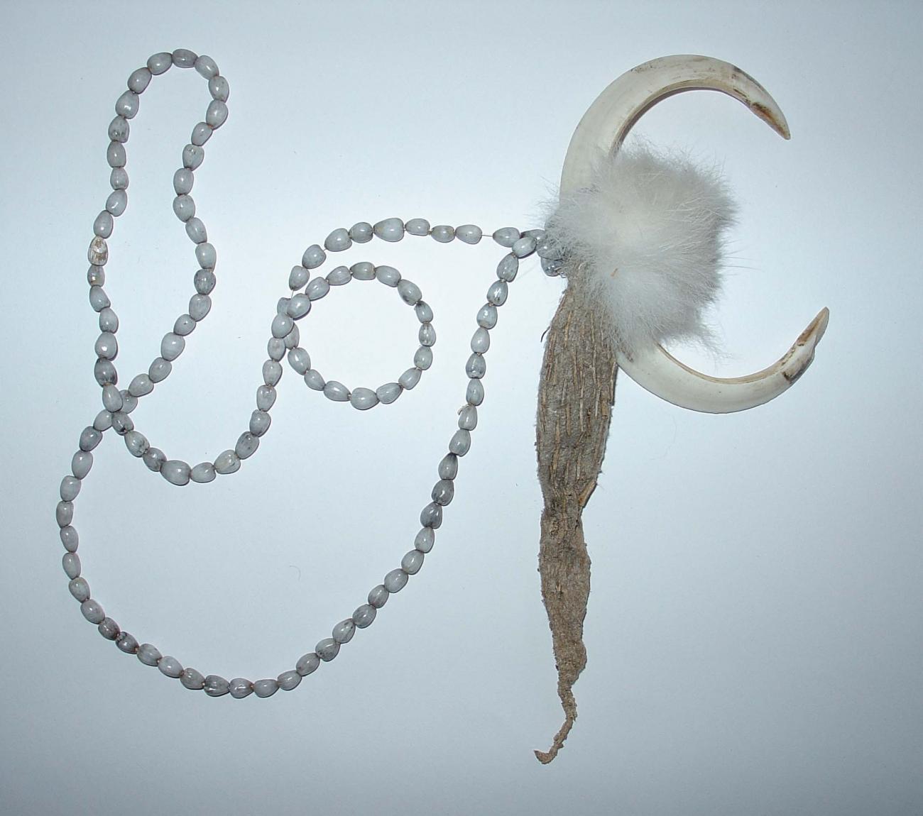 EA/78/6 - 
neck ornament 
