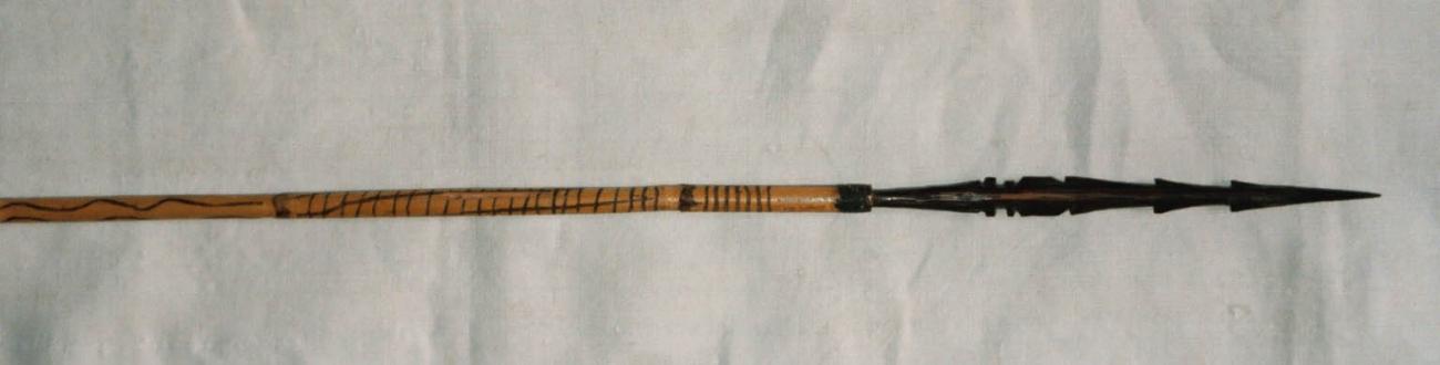 EA/114/10 - 
arrow
