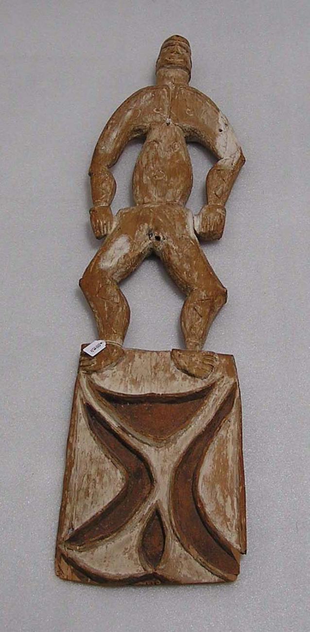 EA/135/1 - 
human figurine 
