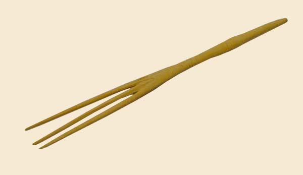 EA/53/1 - 
hiasan rambut: sisir
