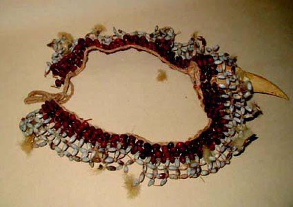 EA/69/1 - 
neck ornament
