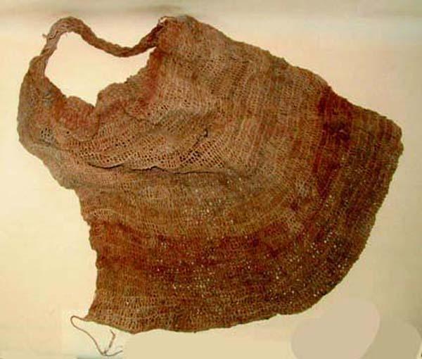 EA/69/2 - 
carrying net
