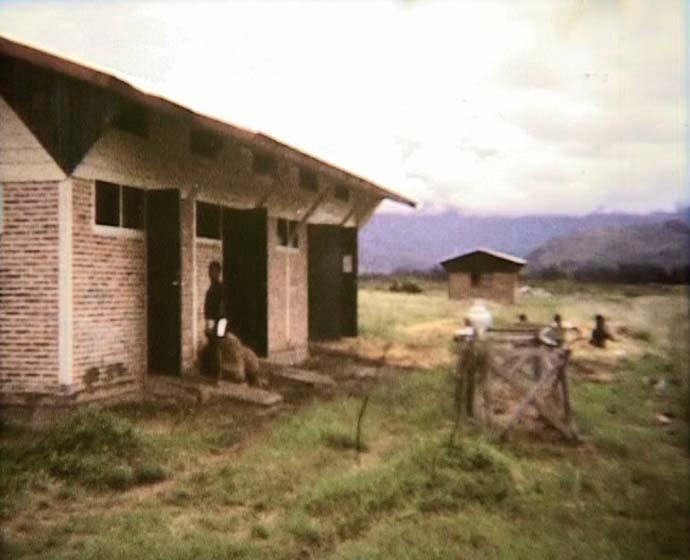 FI/40/28 -
Sentani / Wamena / Ilaga / Nabire