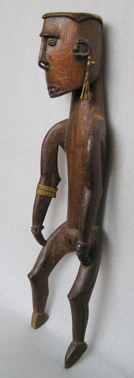 EA/139/3 - 
mensfiguur
