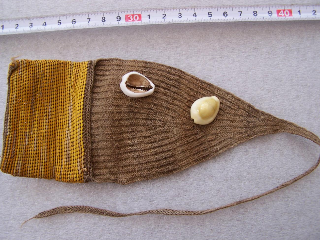 EA/161/14 - 
schelpentasje
