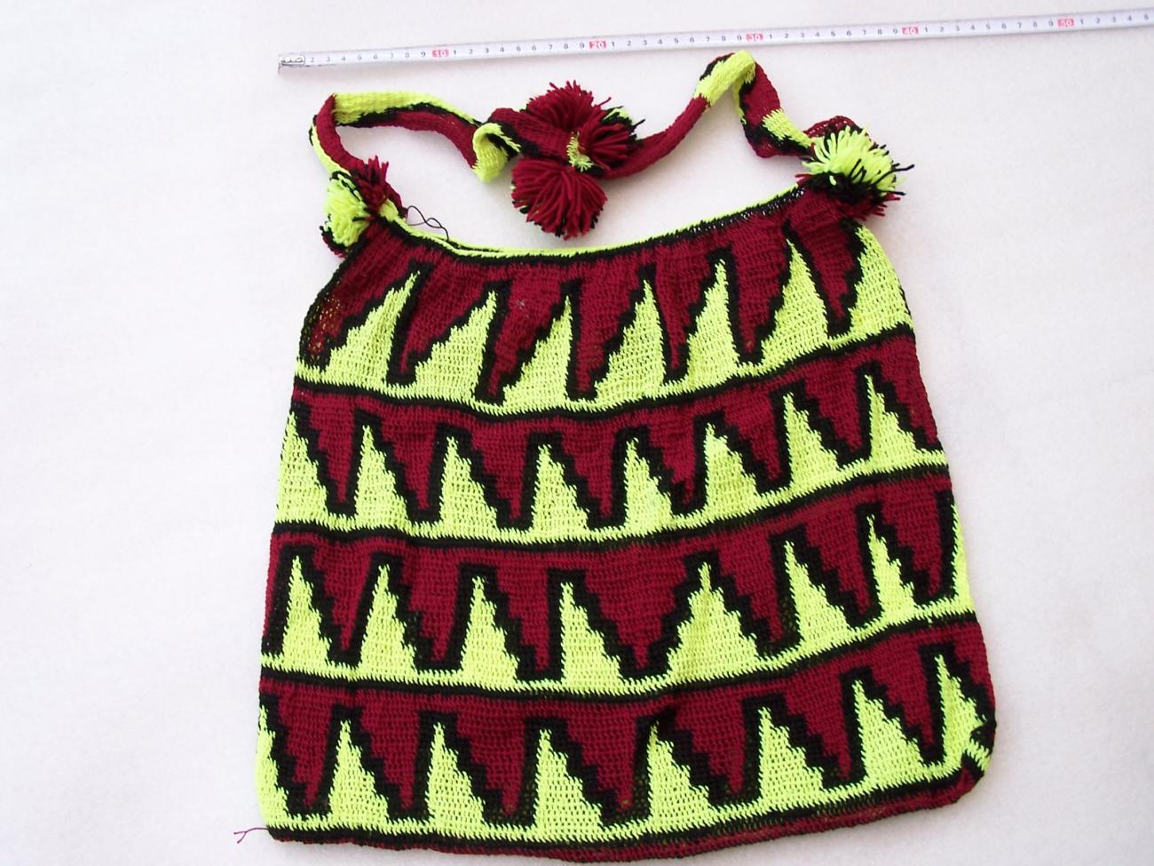 EA/161/9 - 
tas 

