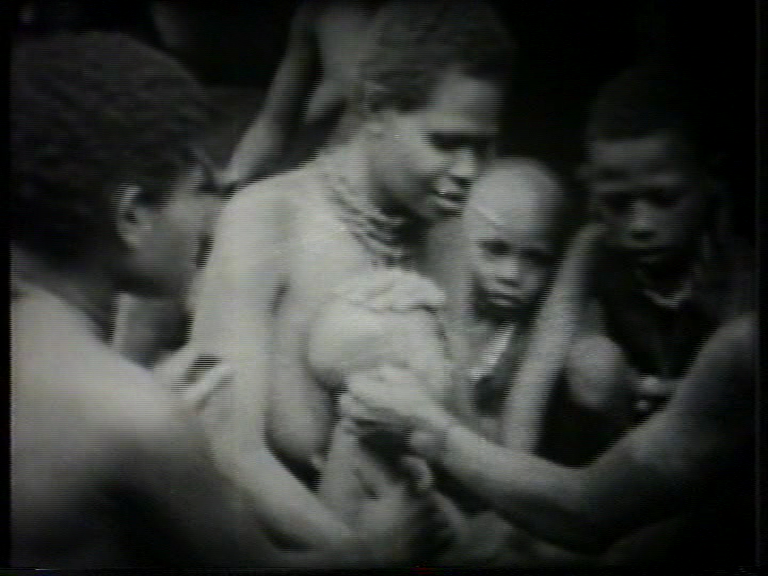FI/1200/100 -
Childhood rivalry in Bali and New Guinea
