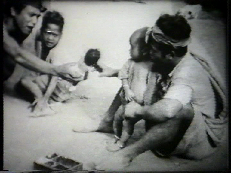 FI/1200/100 -
Childhood rivalry in Bali and New Guinea