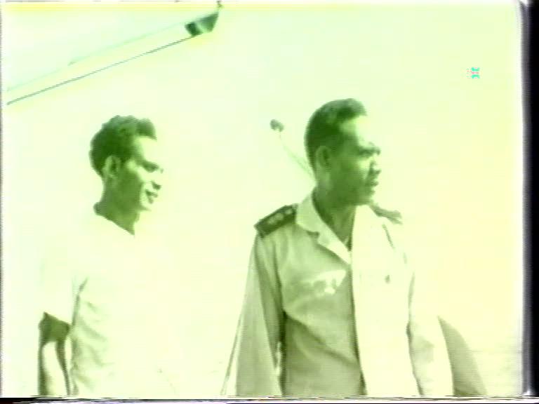 FI/1200/122 - 
Parliamentary delegation in Netherlands New Guinea
