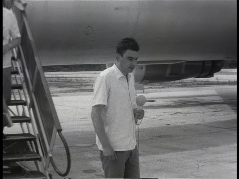 FI/1200/144 - 
Program greeting from New Guinea
