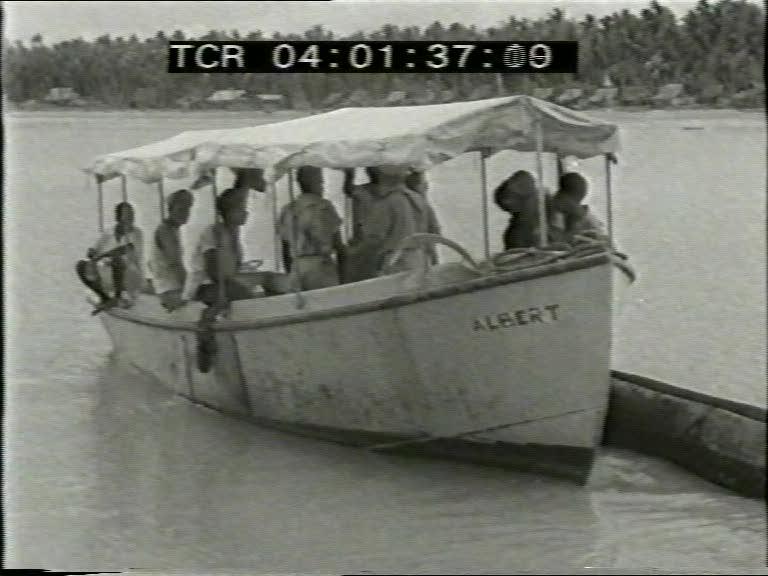 FI/1200/150 - 
Nieuw-Guinea Kroniek 4: Waar nog zoveel te doen is
