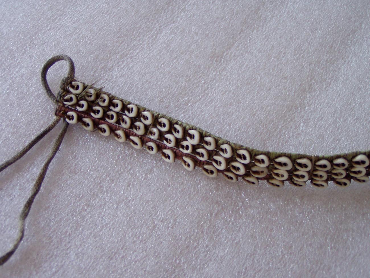 EA/174/116 -
schelpenketting