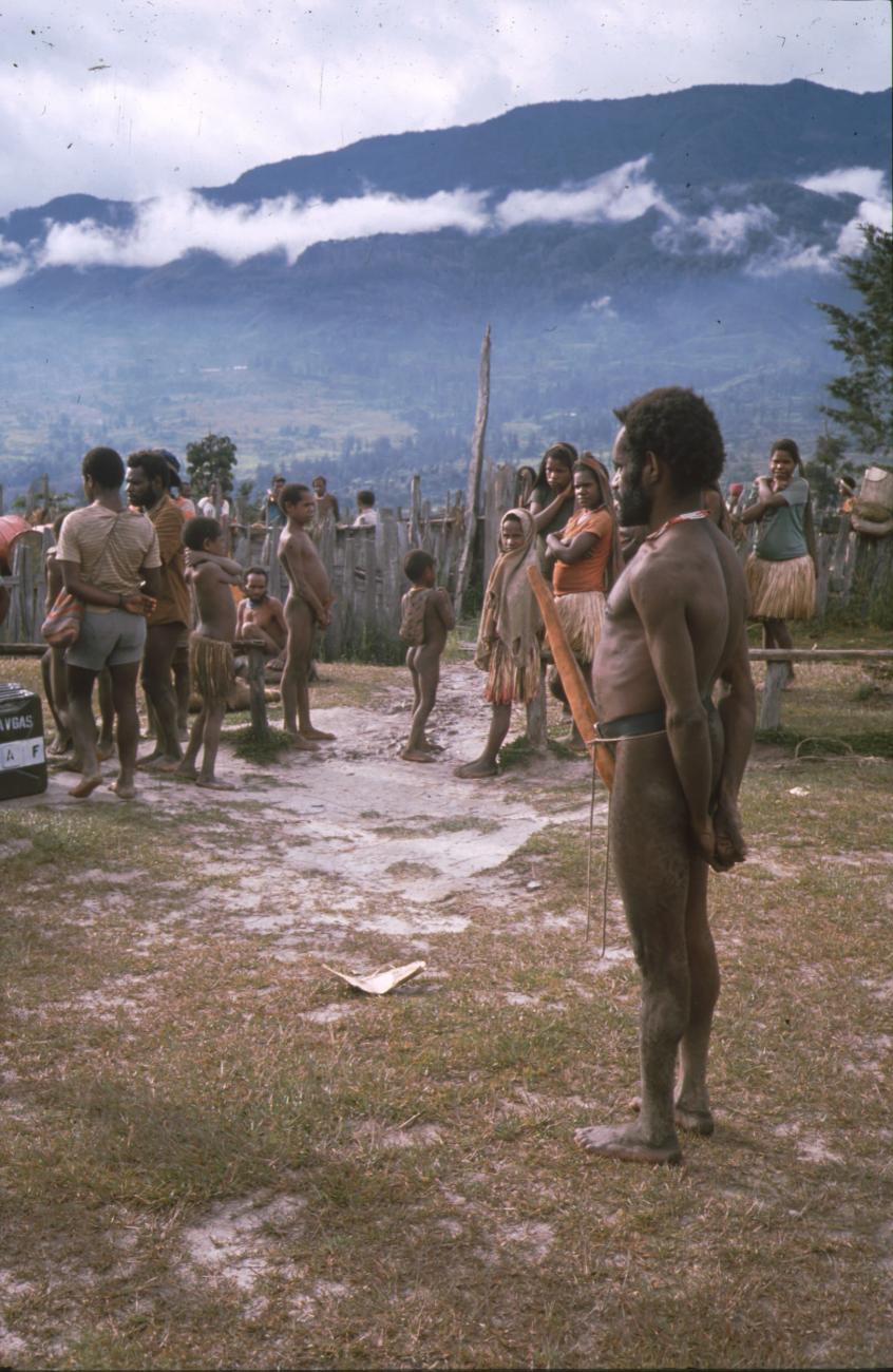 BD/166/210 - 
Man in traditional cloths
