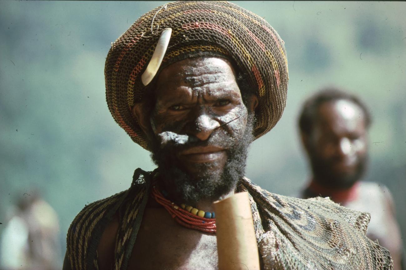 BD/166/213 - 
Man with traditional facial decoration
