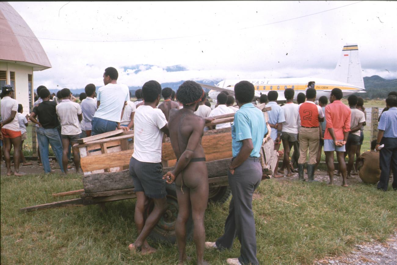 BD/166/291 - 
Group of Papua people at the airport

