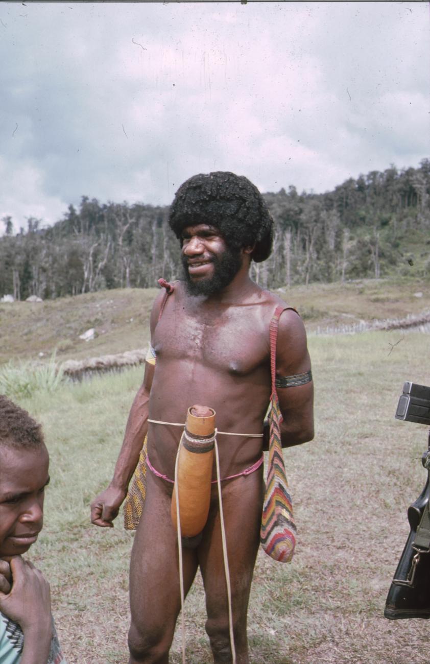 BD/166/351 - 
Man with large penis gourd
