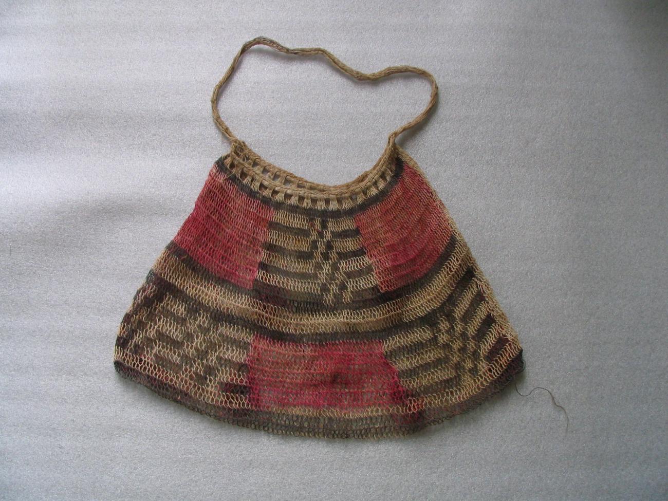 EA/131/42 - 
tas
