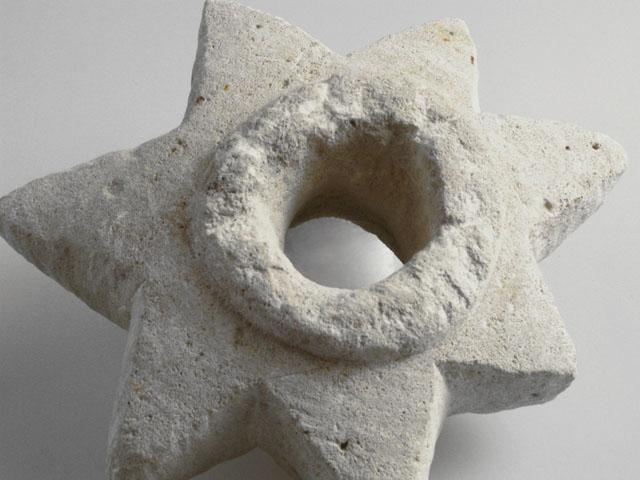 EA/221/6 -
stone