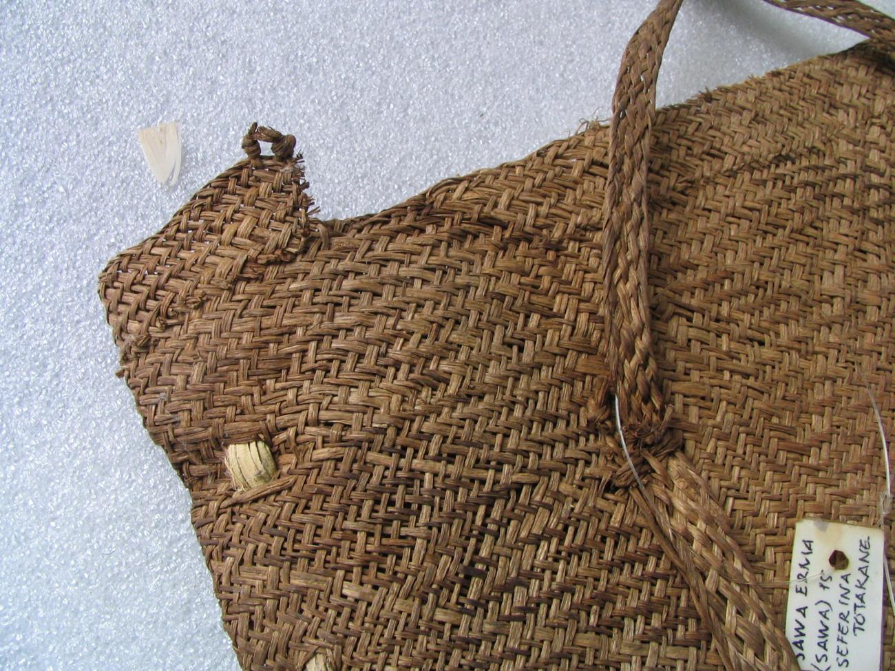EA/199/1 -
ornamental bag