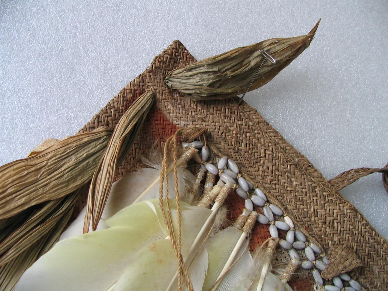 EA/199/1 -
ornamental bag