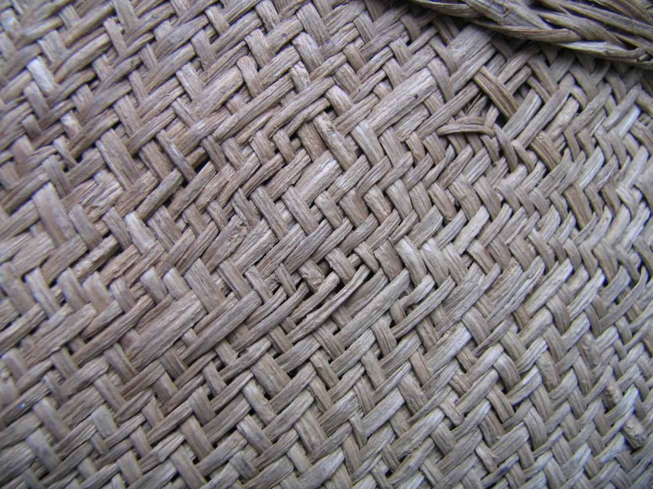 EA/199/1 -
ornamental bag