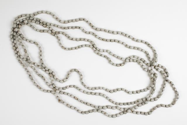 EA/253/34 - 
necklace
