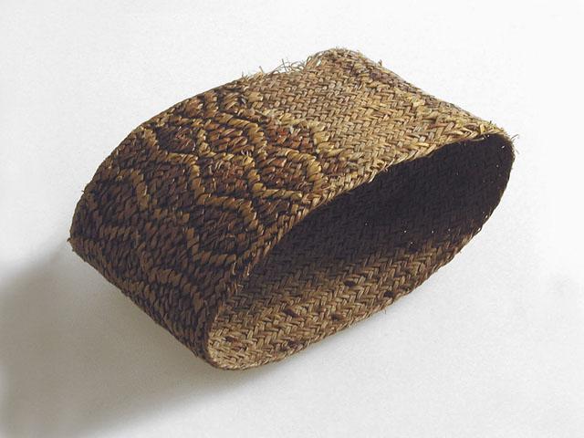 EA/87/26 -
armband