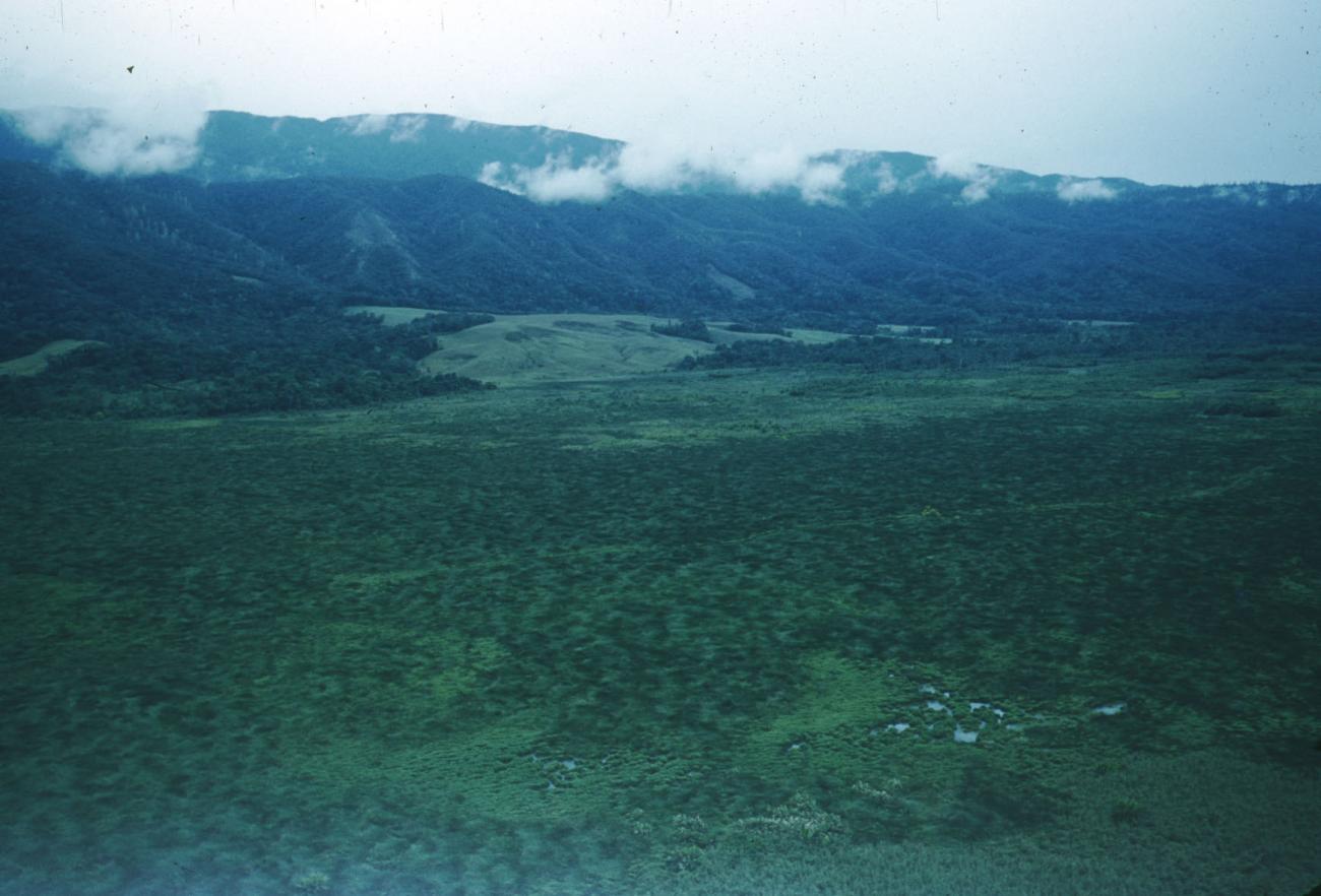 BD/209/2087 - 
Valley

