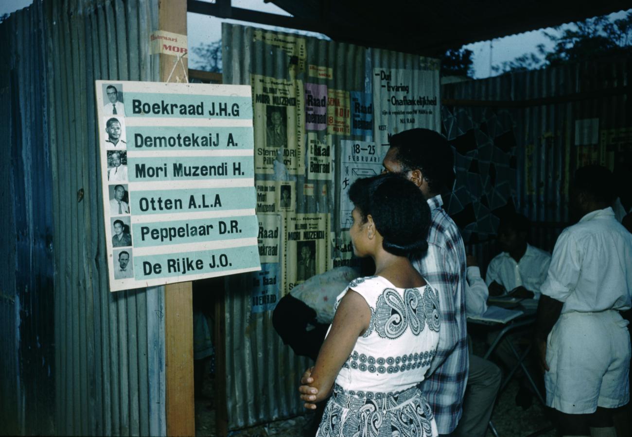 BD/209/7141 - 
Verkiezingen Nieuw Guinea Raad
