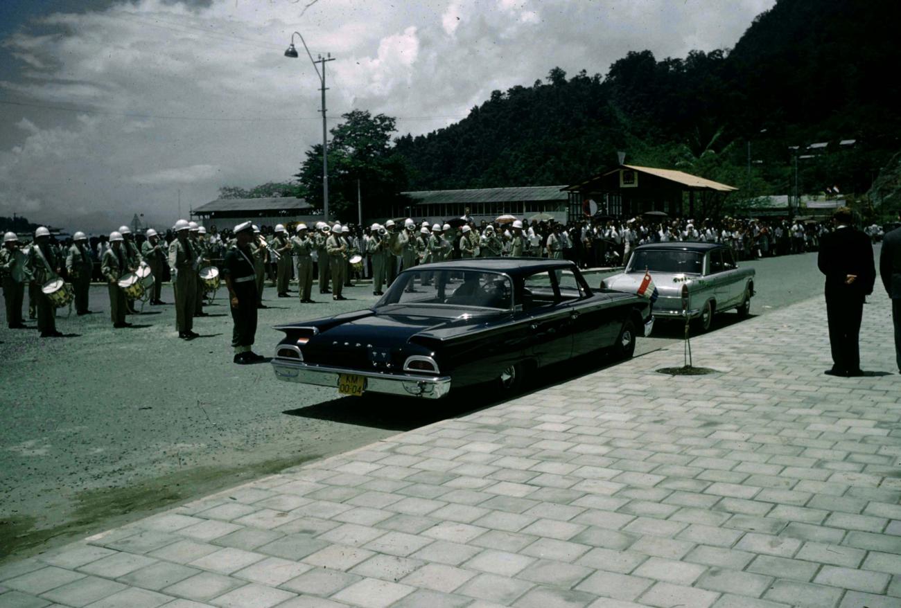 BD/209/8045 - 
Verkiezingen Nieuw Guinea Raad
