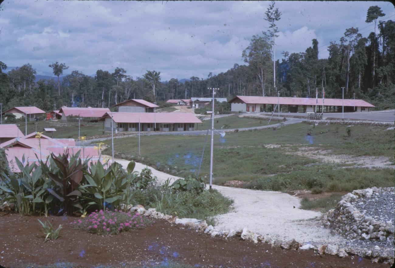 BD/209/9142 -
Opleidingskamp Papoea Vrijwilligers Korps te Manokwari