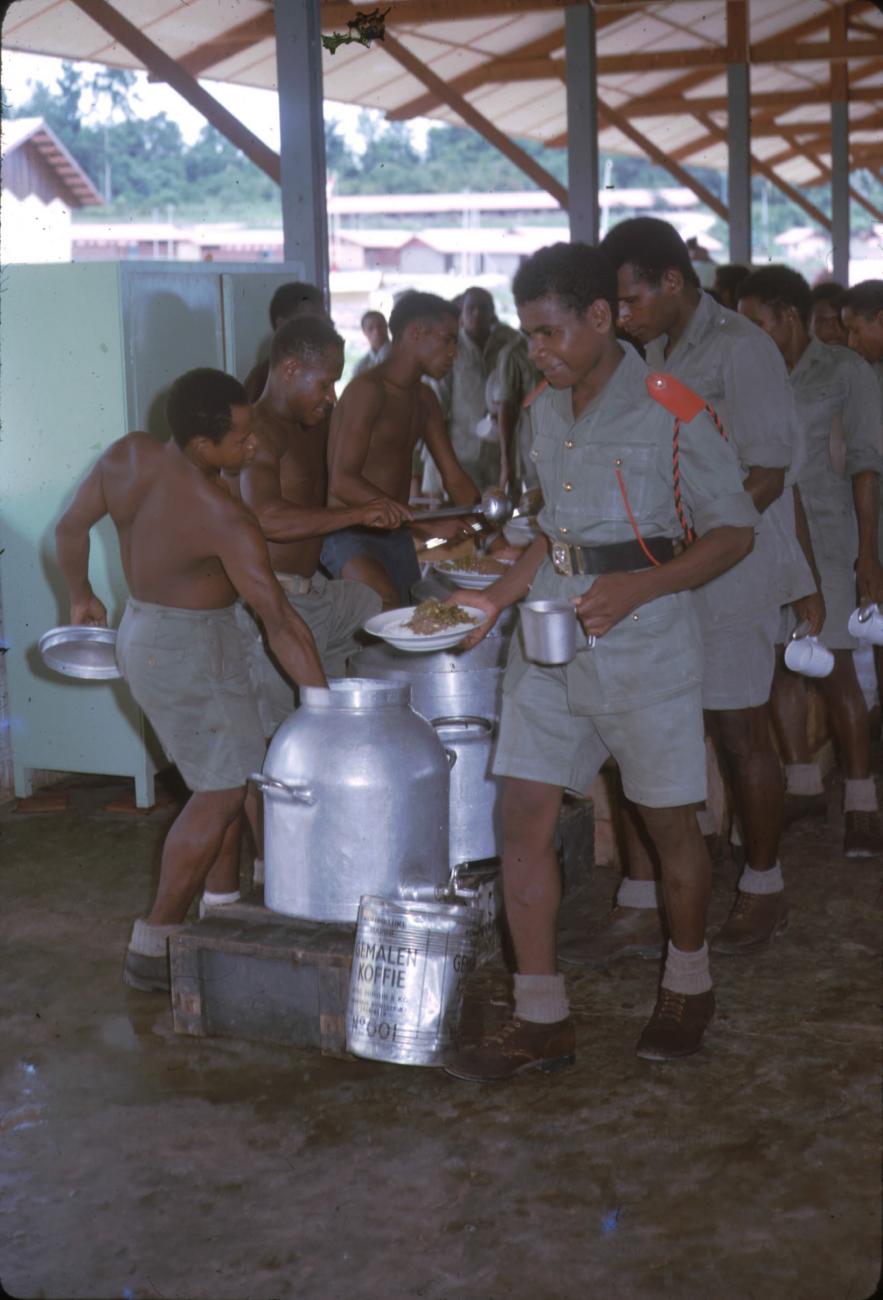 BD/209/9178 -
Opleidingskamp Papoea Vrijwilligers Korps te Manokwari
