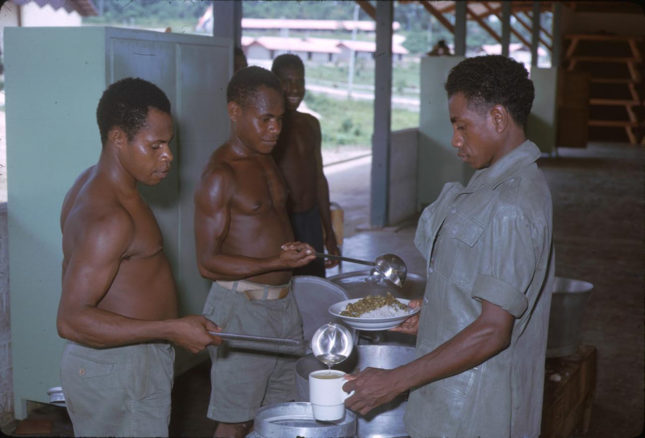 BD/209/9179 -
Opleidingskamp Papoea Vrijwilligers Korps te Manokwari