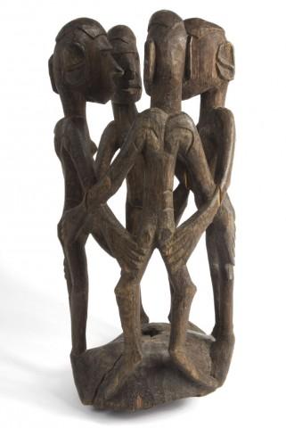EA/269/10 - 
group statue
