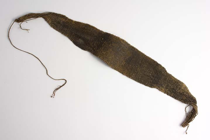 EA/279/18 -
girdle