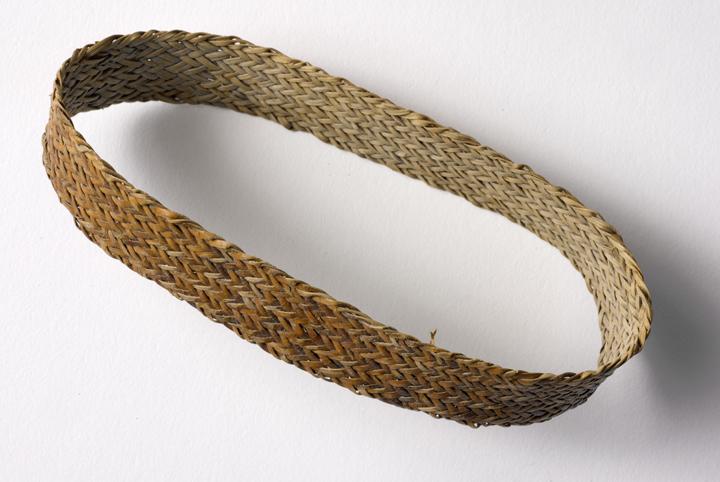 EA/86/12 - 
armband
