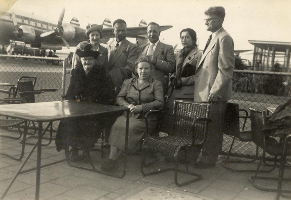BD/308/2 - 
Groepsfoto op Schiphol
