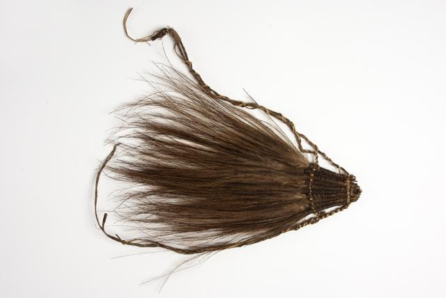 EA/131/53 - 
head decoration
