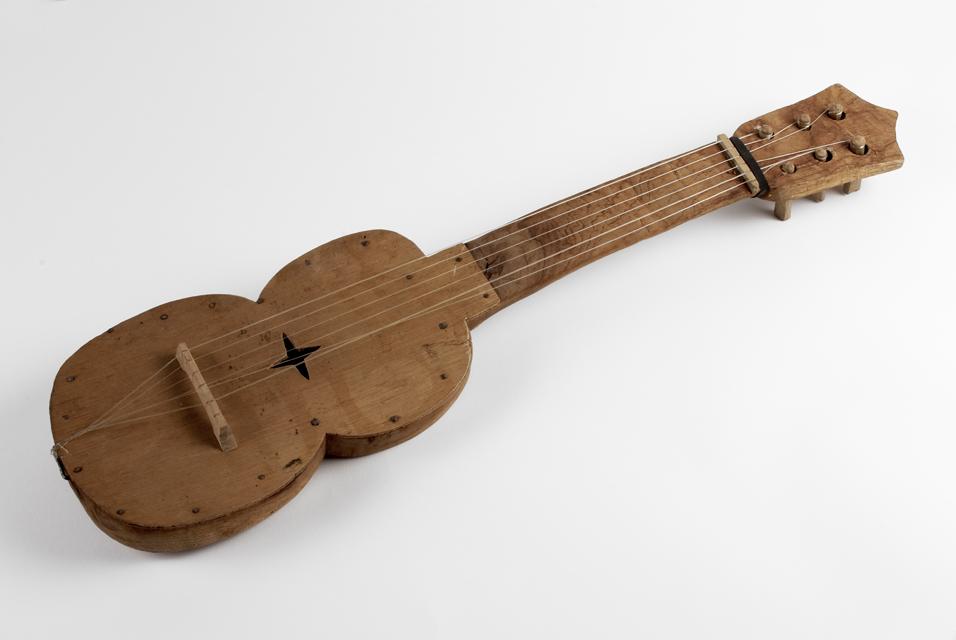EA/131/59 - 
ukelele
