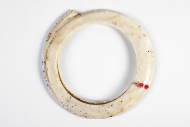 EA/95/41 - 
armband
